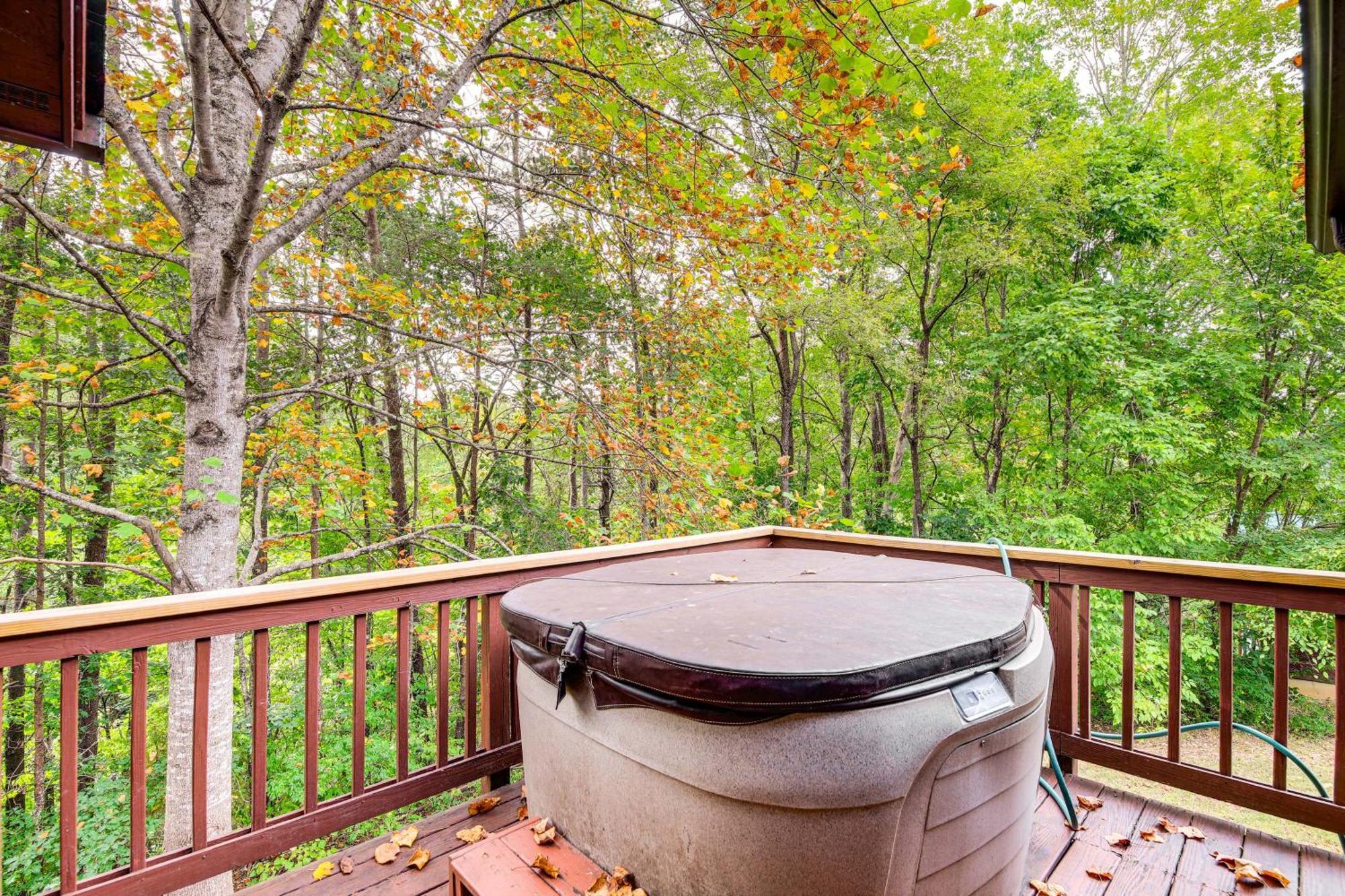Pet-Friendly Sevierville Rental With Private Hot Tub Esterno foto