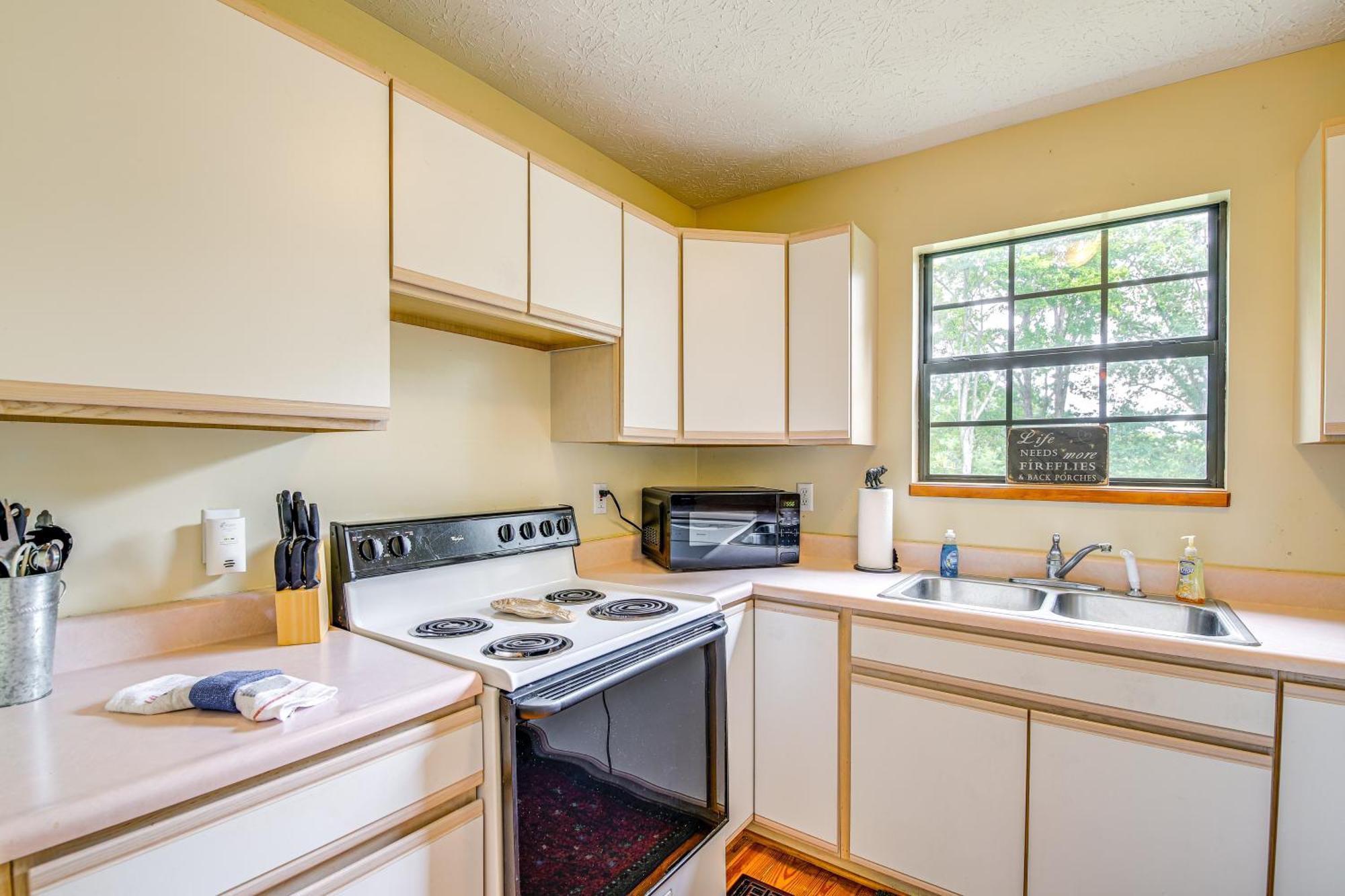 Pet-Friendly Sevierville Rental With Private Hot Tub Esterno foto